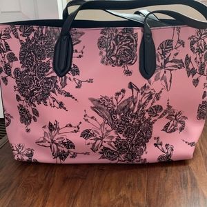 Victoria’s Secret Tote